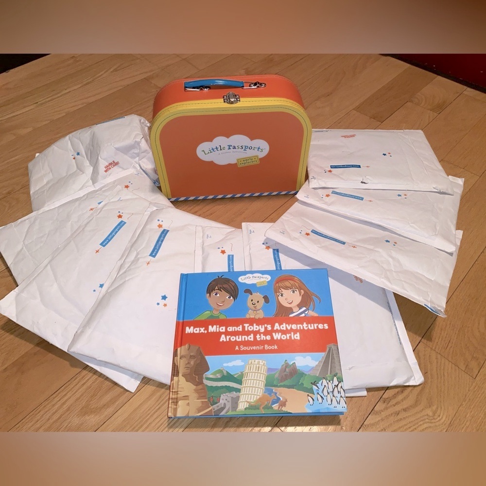 Litttle Passports - Early Explorers (3-5yrs old) One Year Subscription Bundle